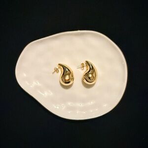Gold Teardrop Earrings